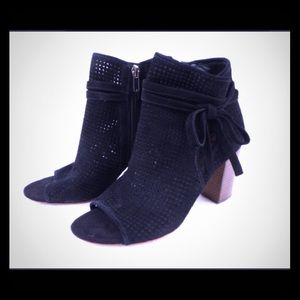 Sam Edelman Black open toe booties